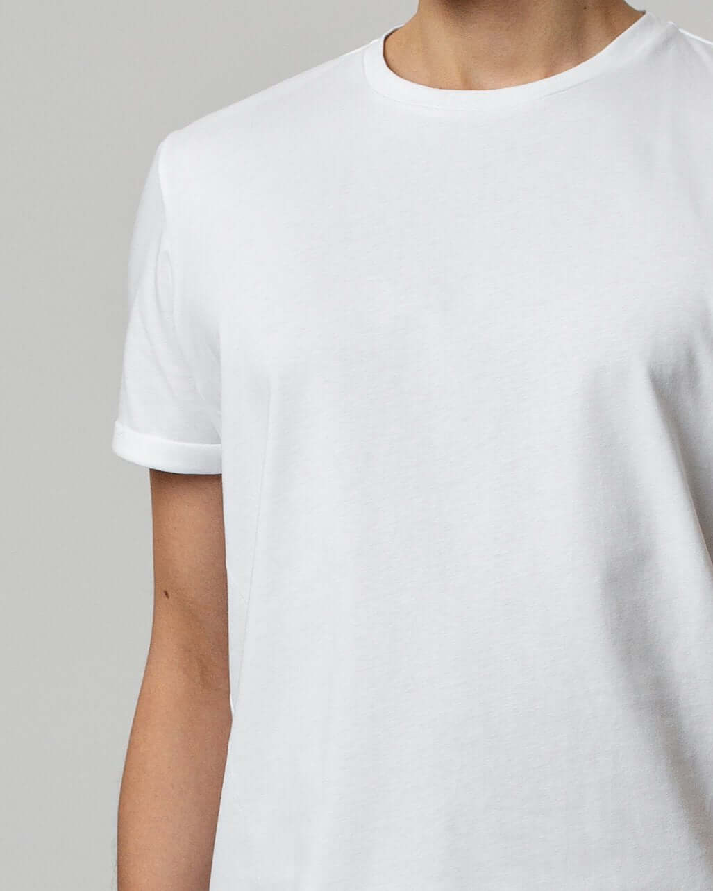 Men's elongated T-shirt