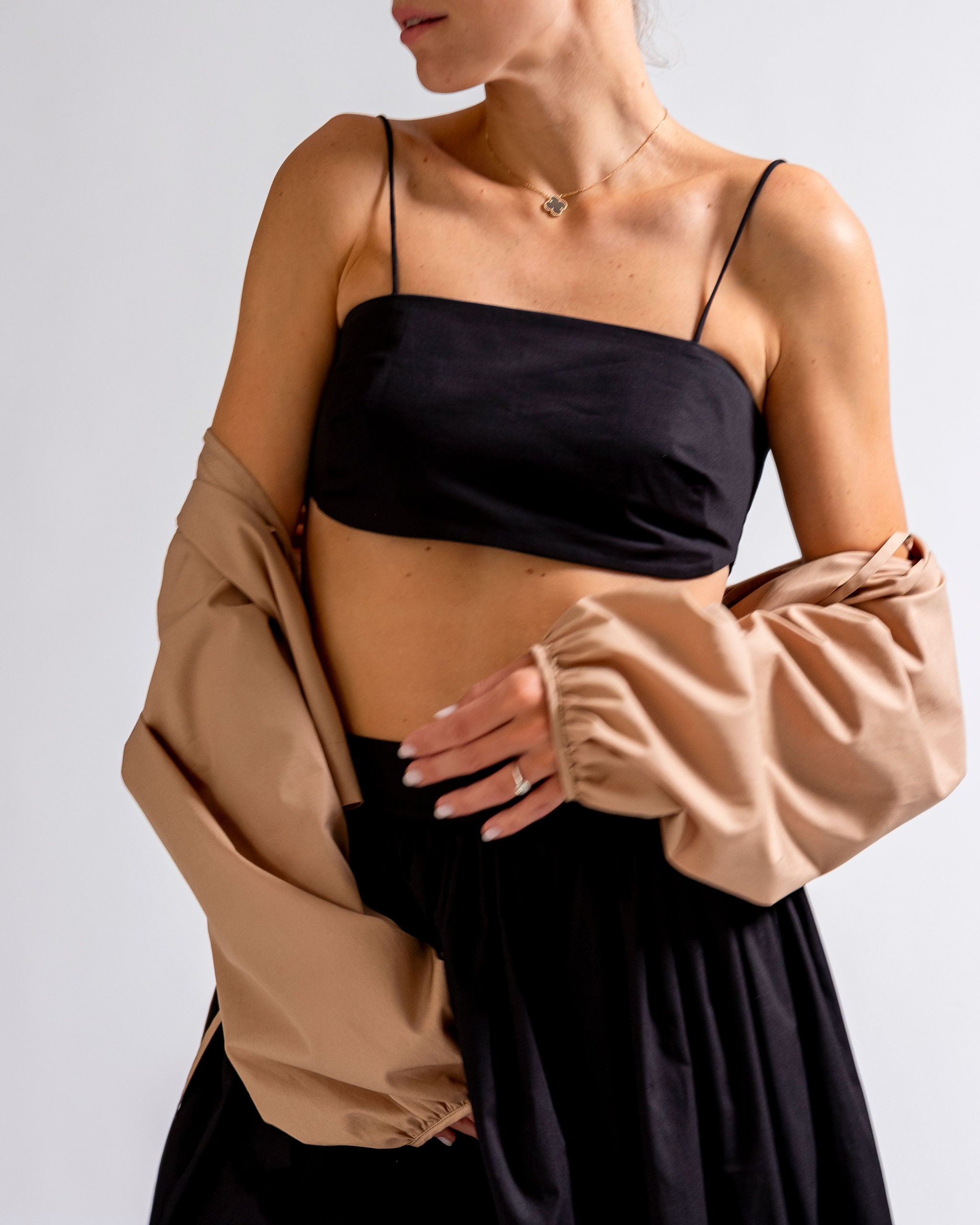 Thea Lühike top